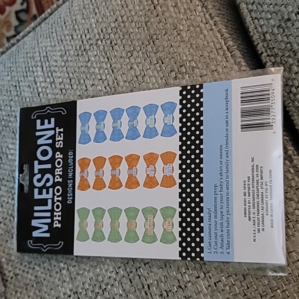 Milestone Photo Prop Set - Picture 2 of 5